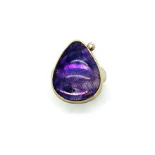 Load image into Gallery viewer, Teardrop Amethyst on Groovy Band
